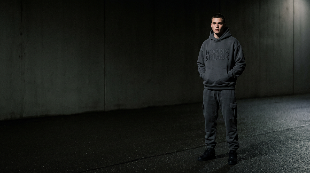 HOODIX & BLACK — sweat à capuche et jogging cargo charbon, de nuit